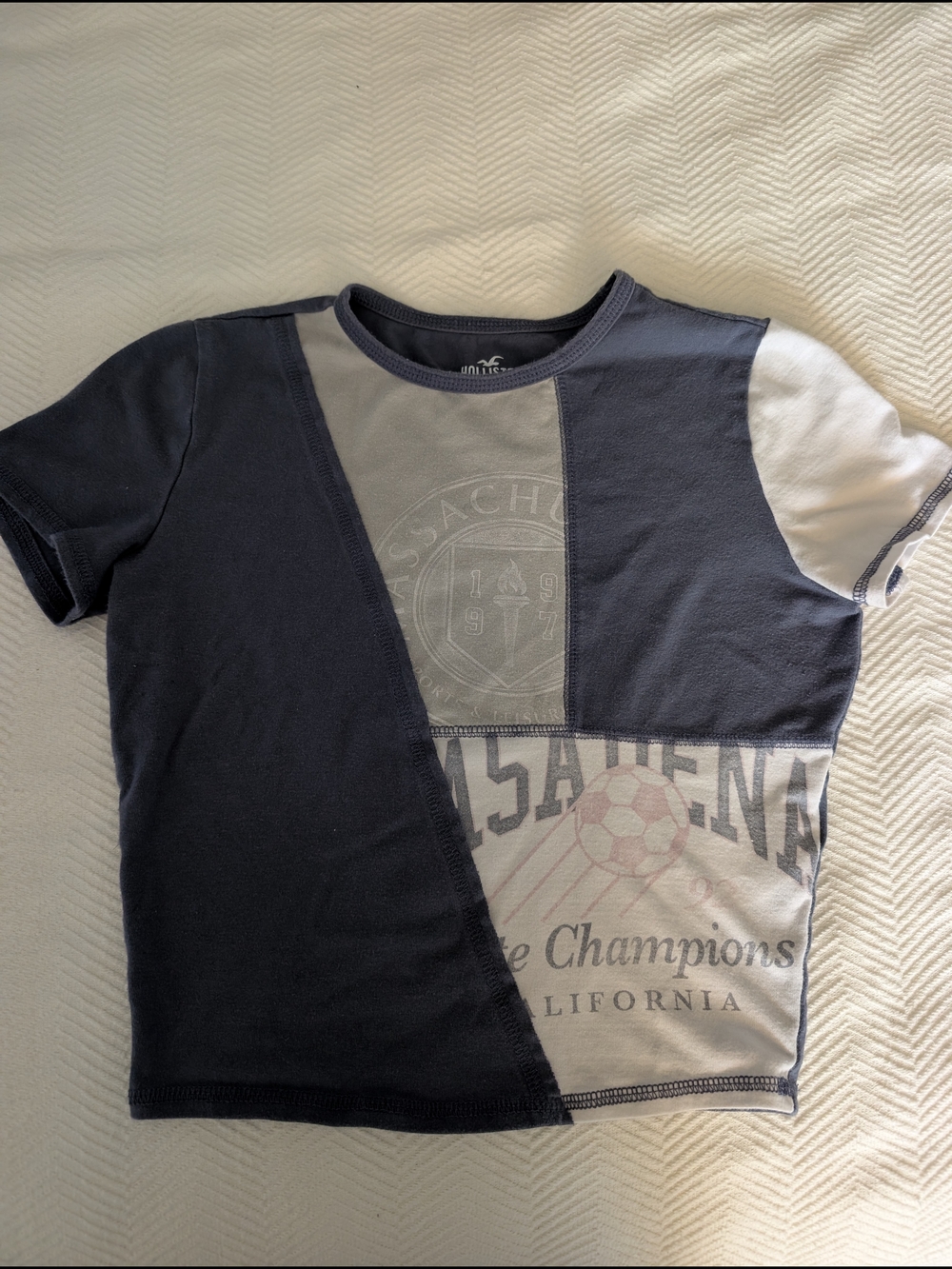 Hollister Navy & Light Gray Patchwork Short Sleeve Tee